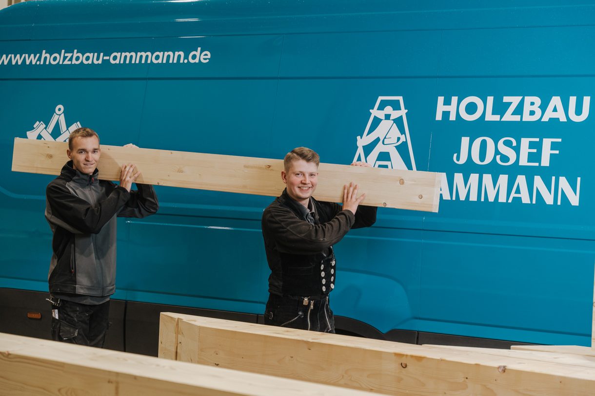 In der Zimmerei geht vieles nur im Team.